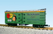 USA Trains R16338 Skookum Apples - Green/Silver