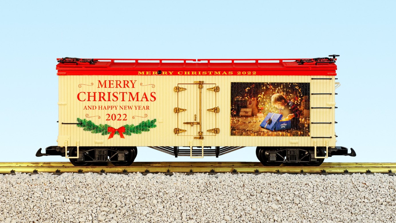 USA Trains R13014 2024 christmas boxcar/sound