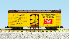 USA Trains R16497D CM&StP Earl Fruit Co. #28309 – Yellow/BC Red