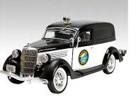 Unique Replicas 18518 1935 Ford Sedan, Kentucky Police, 1/24 Scale