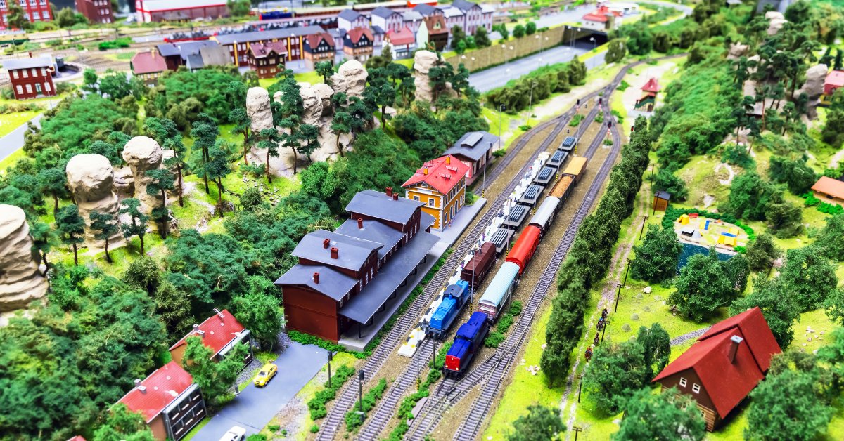 Must-Know Tips: How to Personalize Your Model Train Set